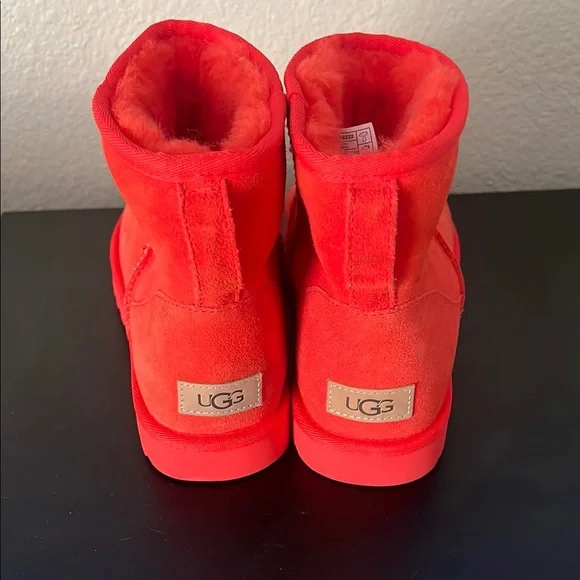 Vibrant Red UGG Women's Classic Mini II Boot - Picture 2 of 4